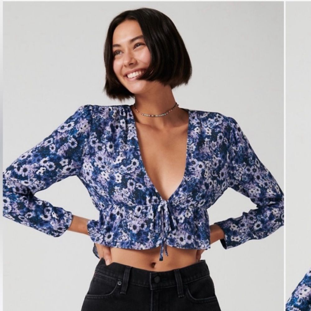 Aritzia Sunday Best Cropped Peplum Blouse Floral Purple Top Shirt